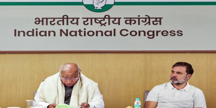 Scuffle Breaks Out at Congress Bihar Review Meeting as Two Candidates Trade Threats