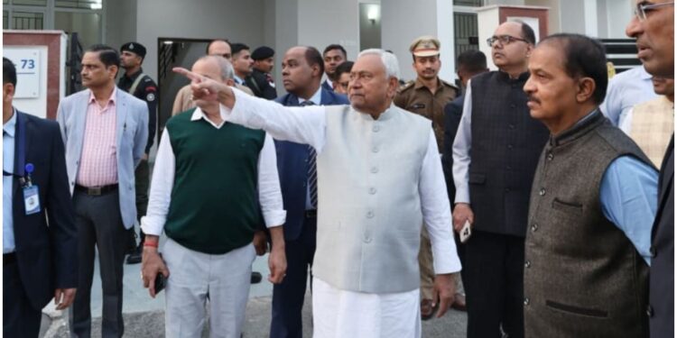 CM Nitish Kumar Hits the Ground Running, Inspects MLA Flats Hours after Taking Oath