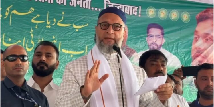 Owaisi Targets Tejashwi in Kishanganj, Questions His Ability to Educate Bihar’s Children