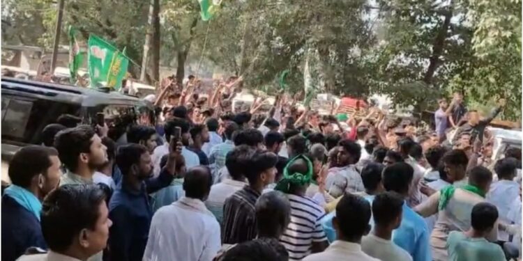 Villagers Protest in Dehri After Electricity Cases Left Unheard at Lok Adalat