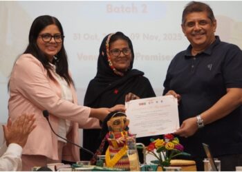 NIFT Varanasi Director Urges Trainees to Keep Sikki Art Alive and Growing in Patna Workshop