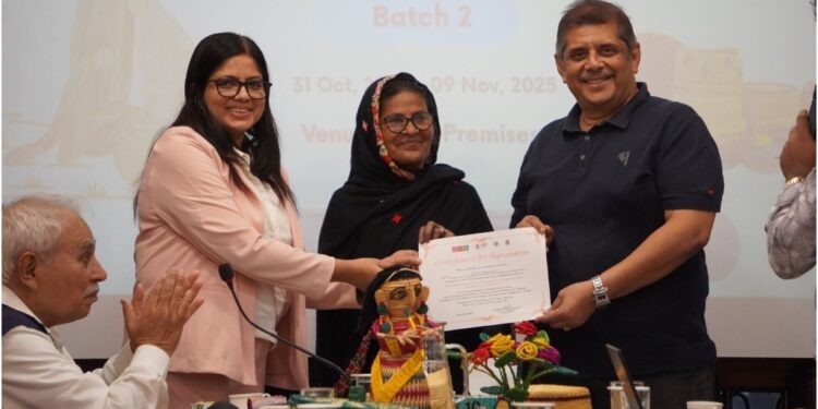 NIFT Varanasi Director Urges Trainees to Keep Sikki Art Alive and Growing in Patna Workshop