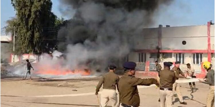 Sudden Fire Triggers Panic at Sitamarhi Junction as Smoke Covers Railway Station
