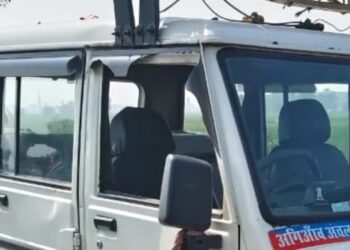 Police–Villager Clash In Bhojpur On Day Two Of Bihar Voting, Half A Dozen Vehicles Damaged In Stone-Pelting