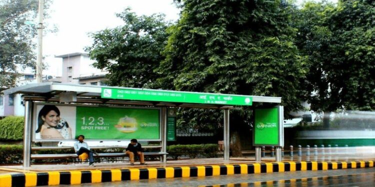 Crores Spent, Nothing Works: Patna’s Smart Bus Stops Turn Into Dumping Sites and Shops