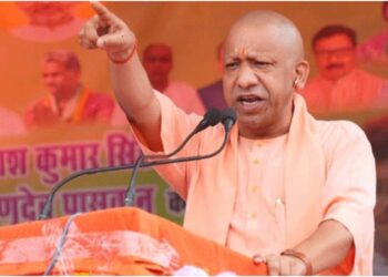 “We Will Bulldoze Crime, Build Homes for the Poor”: Yogi Adityanath’s Powerful Pledge in Bihar Rally