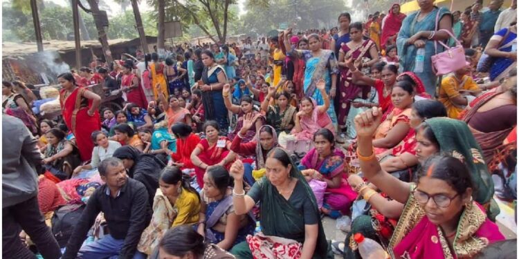 Thousands of Jeevika Women Protest in Nawada Over Non-Receipt of Scheme Funds