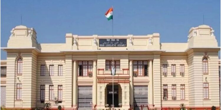 Bihar Assembly Budget Session: Opposition Protests Over NEET Student Rape-Death Case; Tejashwi Attends House Despite Ill Health