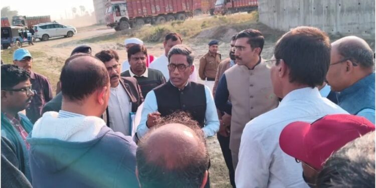 Bihar Chief Secretary Inspects Tajpur-Bakhtiyarpur Four-Lane Road, Urges Swift Completion
