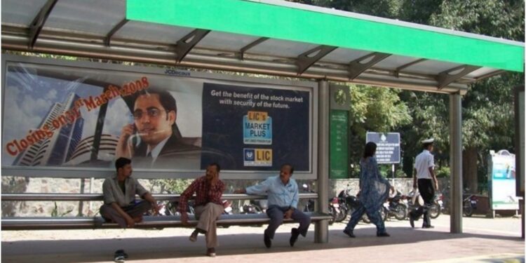 Patna Buses to Stop Only at Designated Stops; Permits to Be Revoked for Violations