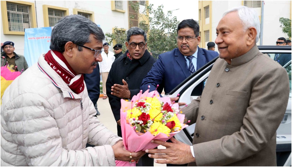 CM Nitish Kumar Inspects Under-Construction Bihar Health Sciences and Engineering Universities in Mithapur, Directs Speedy Completion