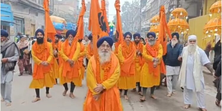 359th Prakash Parv of Guru Gobind Singh Celebrated with Grand Procession at Patna Sahib Gurdwara