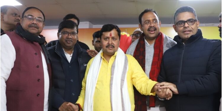 Split in Kushwaha’s Party: Three MLAS Skip Patna Feast, Meet Nitin Nabin; Several Leaders Exit
