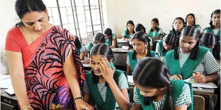 Bihar Government Bars Teachers from Non-Academic Duties, Clears Three Months’ Pay for 5,500 Staff