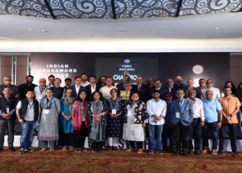 Group photo of the Indian Crossword League 2025 Grand Finalists along with the eminent guests at the Grand Finale