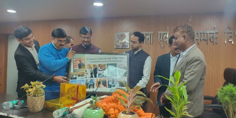 Bihar Information Public Relations Department Bids Farewell to Director Vaibhav Srivastava