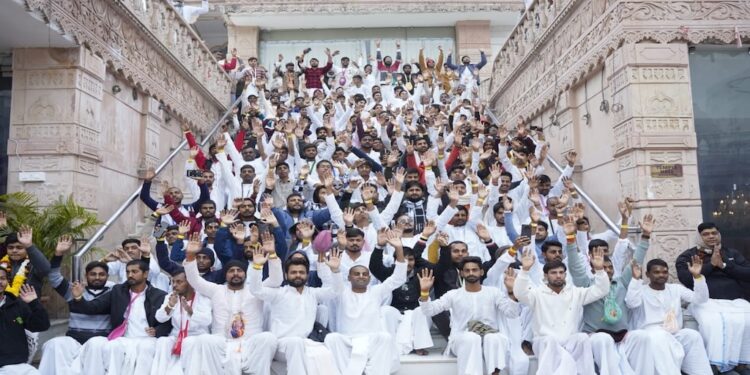 Navras youth festival concludes in ISKCON Patna with city procession and Krishna devotion