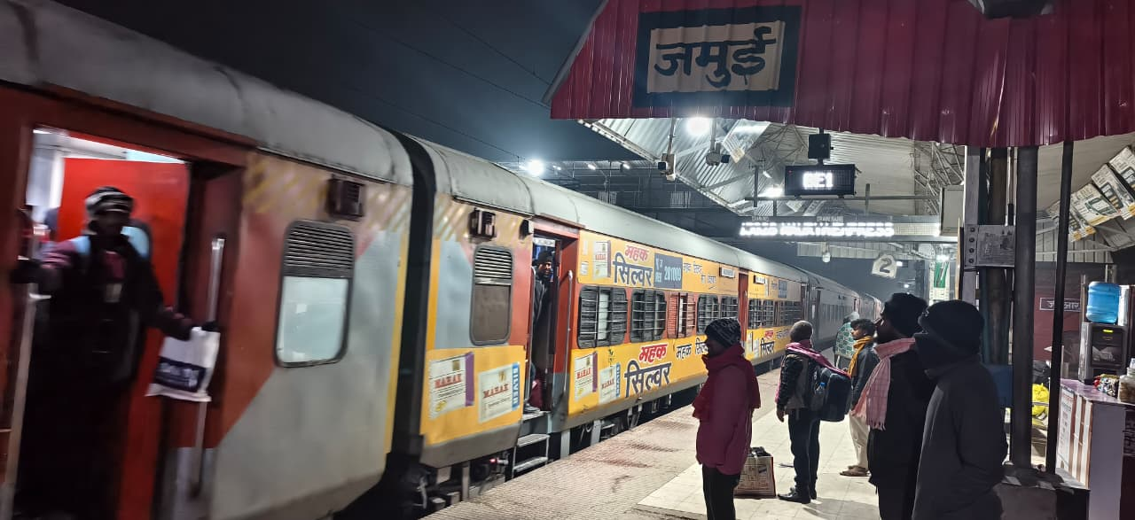 jamui-rail-traffic-restored-down-line-derailment