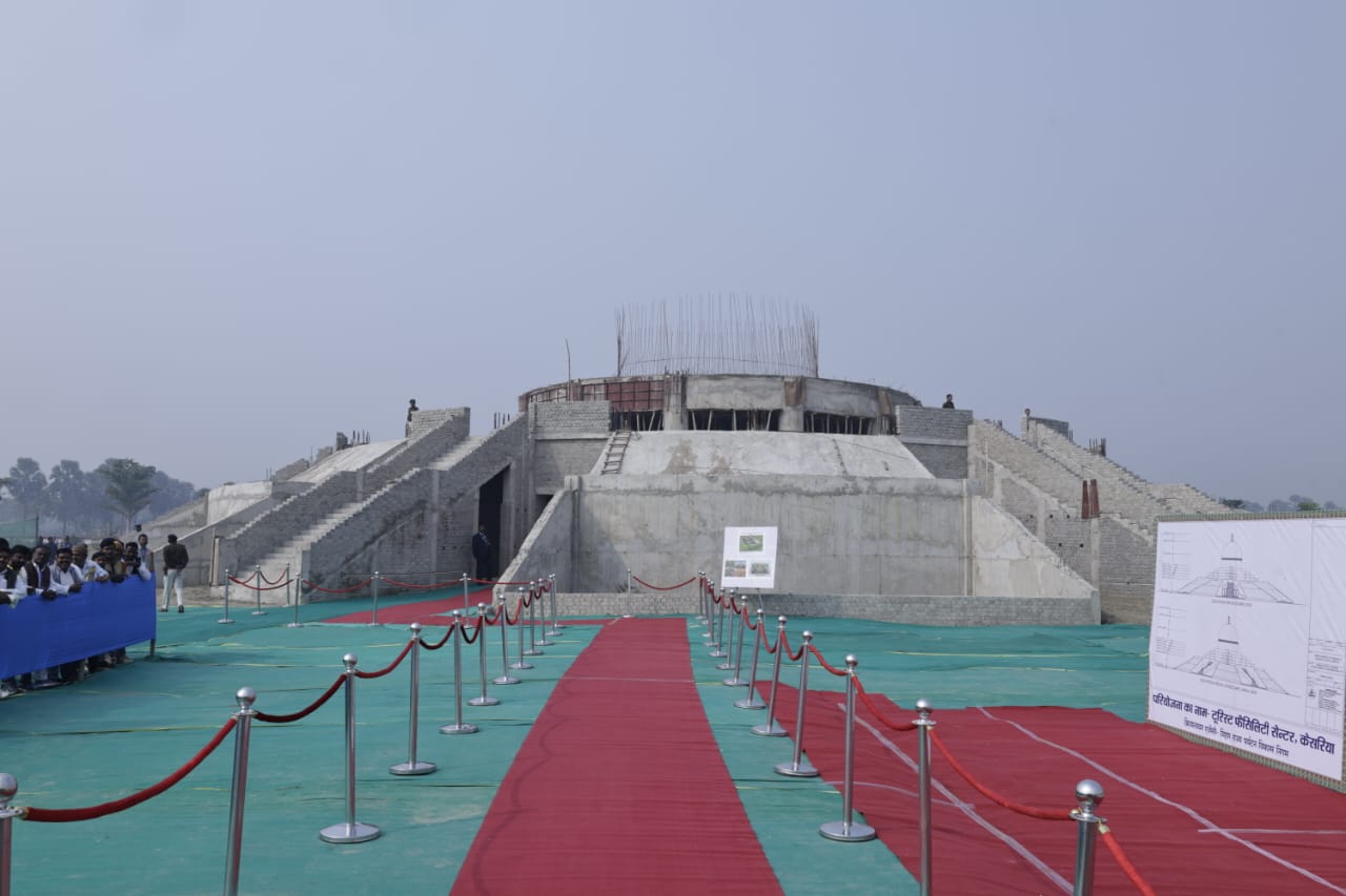 Bihar CM Nitish Kumar Urges Swift Completion of Kesariya Tourist Centre During East Champaran Visit