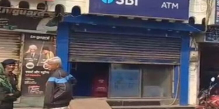 Rs 25 Lakh Stolen After Thieves Cut Open SBI ATM in Muzaffarpur