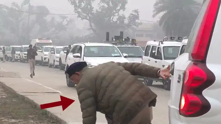 DSP Injured After Vehicle in Chief Minister Nitish Kumar’s Convoy Reverses During Patna City Visit