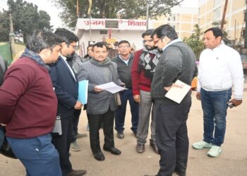 Bihar Roads Secretary Pulls Up Engineers Over Delays in Gardanibagh Road Project