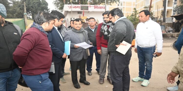 Bihar Roads Secretary Pulls Up Engineers Over Delays in Gardanibagh Road Project