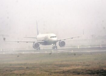 Thick Fog Disrupts Rail and Air Travel Across Bihar, Causing Multiple Delays and Cancellations