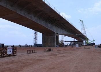 Chief Secretary Reviews Bakhtiyarpur–Tajpur Ganga Bridge, Pushes Faster Work To Meet May 2027 Deadline