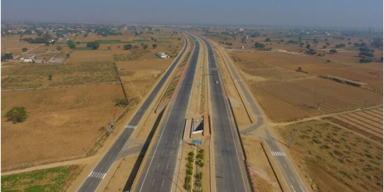 ‘Dead Mountain’ in Bihar Blocks Varanasi–Ranchi–Kolkata Expressway Route — What Will the Government Do Now?