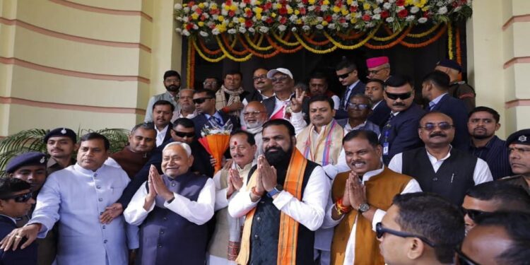 A Surprise Show of Warmth in Bihar Assembly as Political Rivals Trade Gestures, Not Jibes