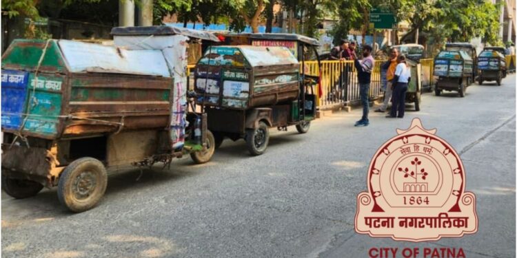 Patna Municipal Corporation Struggles as Garbage Vehicles Break Down and Streetlights Go Unrepaired