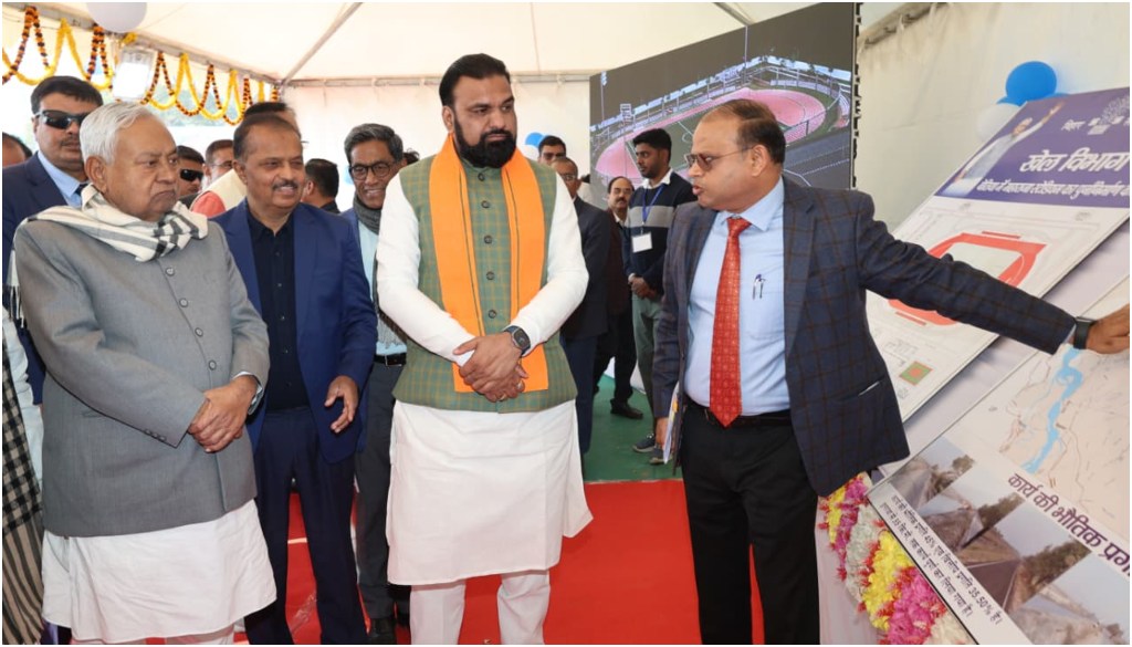 CM Nitish Kumar Launches Samriddhi Yatra in West Champaran, Reviews Industrial Development in Kumarbagh