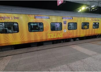 Bomb Threat to Tejas Rajdhani Sparks Panic, Puts Delhi Investigation Agencies on High Alert