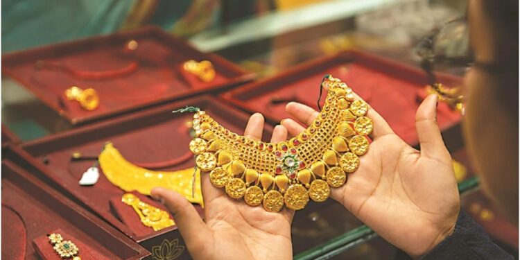 Gold Rises Rs 817 To Rs 1.60 Lakh; Silver Gains Rs 2,080 To Rs 2.63 Lakh Per Kg