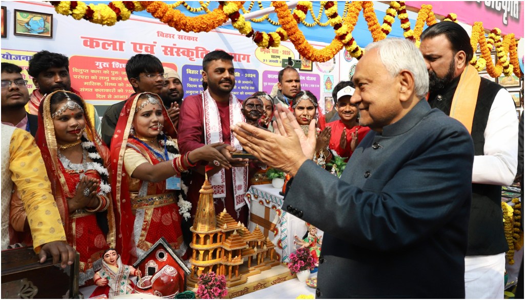 CM Nitish Kumar Visits Chhapra, Launches Women’s Tailoring Centres and Development Schemes During ‘Samriddhi Yatra’