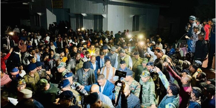 NEET Student’s Mother Breaks Down After Meeting Vijay Sinha, Government Assures Justice in Jehanabad Case