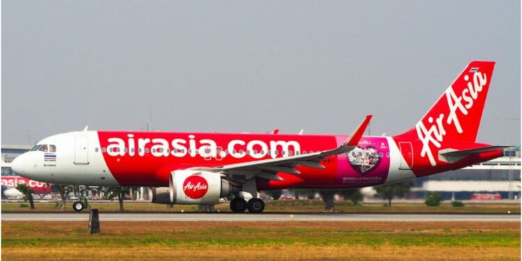 Gaya Airport Sees Disruption as IndiGo Flight Diverts and Thai Airasia Makes Emergency Landing