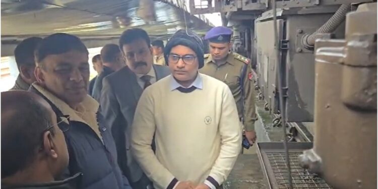 East Central Railway GM Conducts Window Trailing Inspection of Patna-Ara Rail Section, Reviews Progress of Ara Station Redevelopment