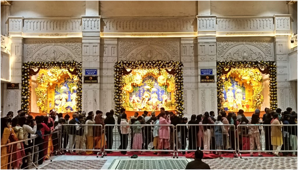 Over 450,000 Devotees Welcome the New Year with Mass Darshan at Patna ISKCON Temple