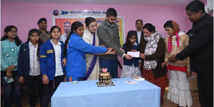 Bihar Panchayati Raj Minister Marks New Year with Visit to School for Visually Impaired Children in Patna