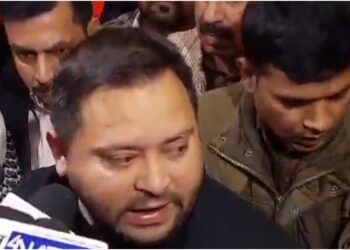 Tejashwi Yadav Returns to Patna, Issues 100-Day Ultimatum to Nitish Kumar Government