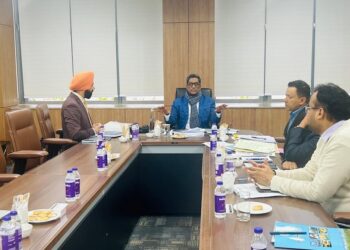 Google Proposes AI Training for 10000 Bihar Youth As Chief Secretary Pratyaya Amrit Hold Industry Meet