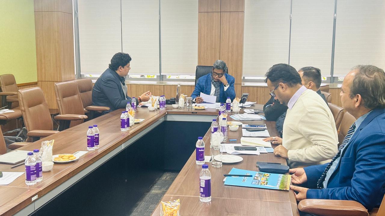 Google Proposes AI Training for 10000 Bihar Youth As Chief Secretary Pratyaya Amrit Hold Industry Meet