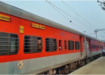 Thieves Strike Sleeping Passengers on Kamakhya Express, Raising Fresh Safety Concerns