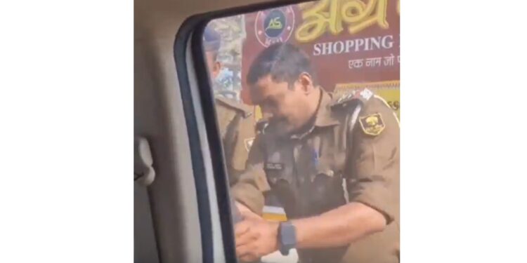 Police misbehave with doctor in Darbhanga