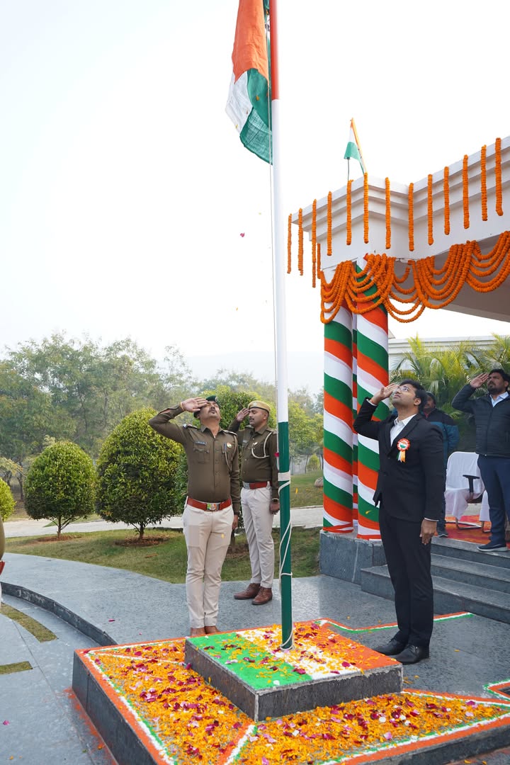 Republic Day Celebrated at Rajgir Zoo Safari with Parade, Staff Honours and Plantation Drive
