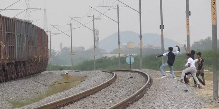 Stone-pelting on trains rises across Bihar as minors join dangerous ‘reel’ trend