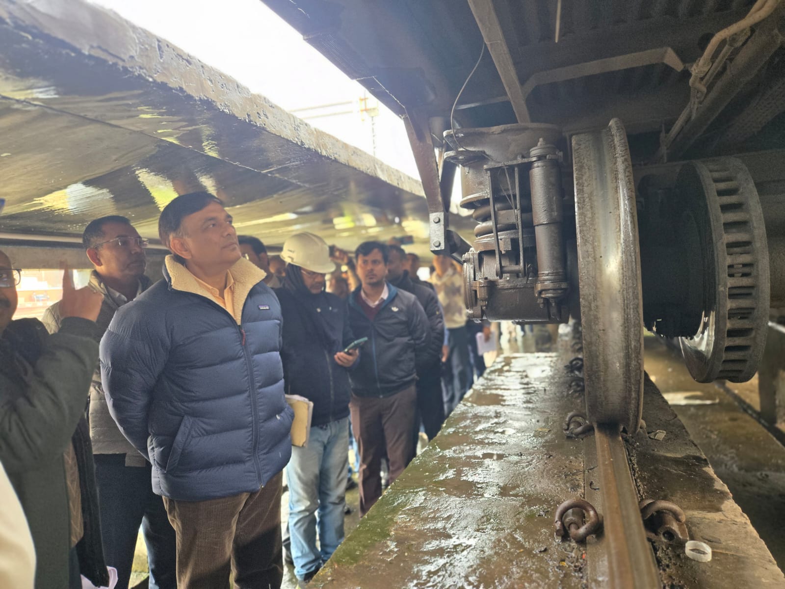East Central Railway GM Conducts Window Trailing Inspection of Patna-Ara Rail Section, Reviews Progress of Ara Station Redevelopment
