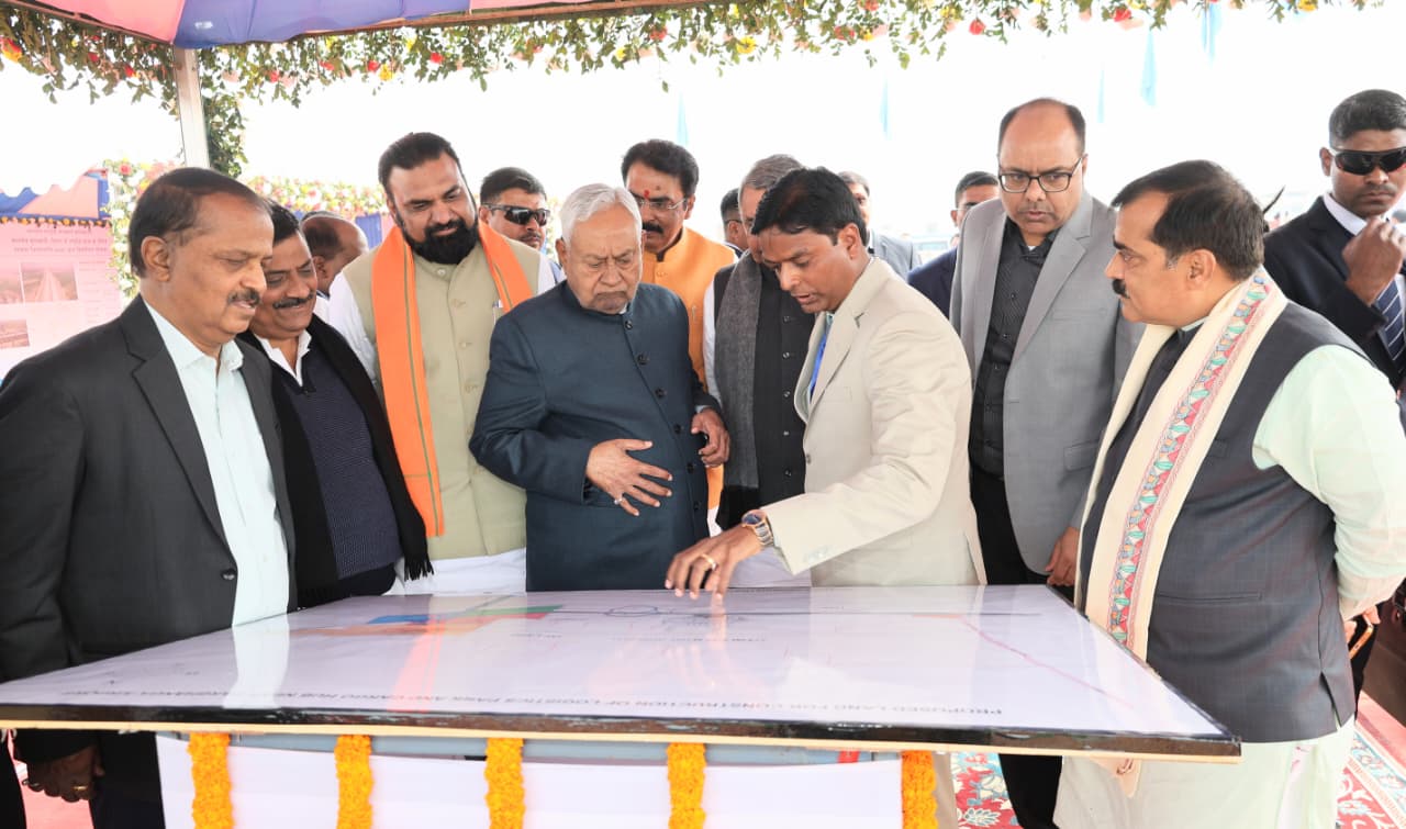 CM Nitish Kumar Announces Rs 138 Crore Development Package for Darbhanga During Samridhi Yatra